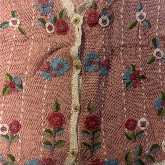 Vintage IVY Floral Embroidered Pink Knit Vest - Picture 3 of 5